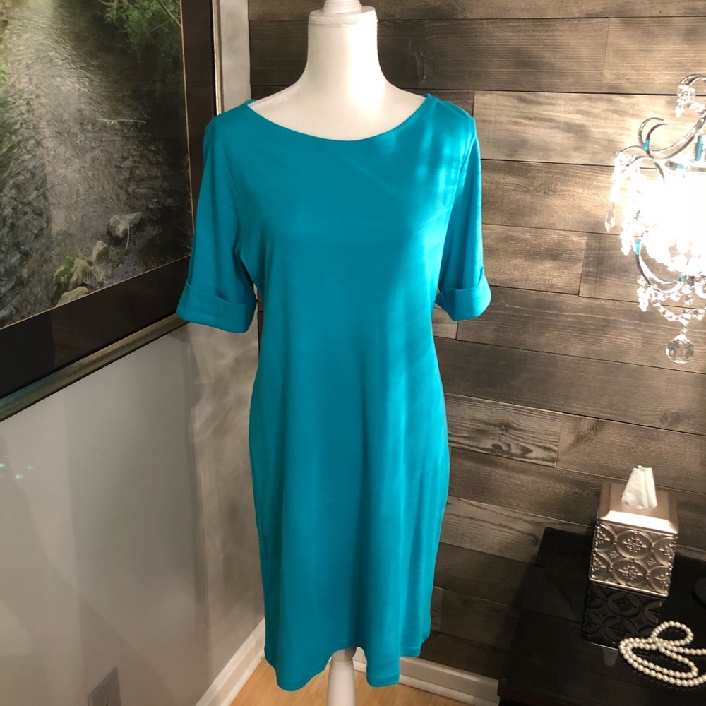 Pretty teal colored T-shirt dress in Large